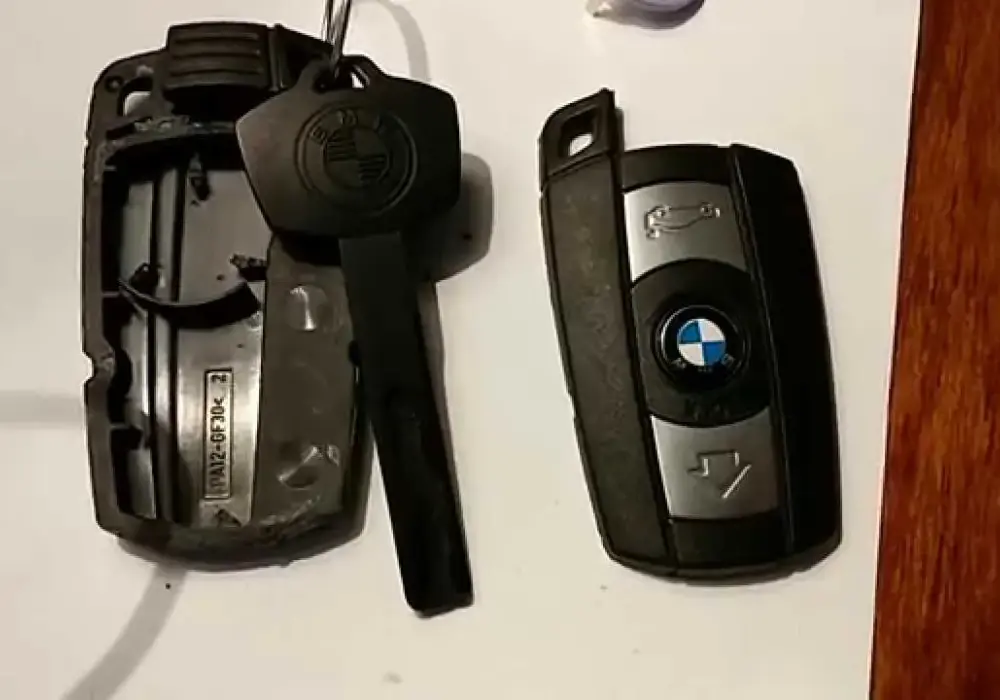 Jak bezpiecznie otworzyć BMW E60 bez kluczyka: 5 sprawdzonych sposobów