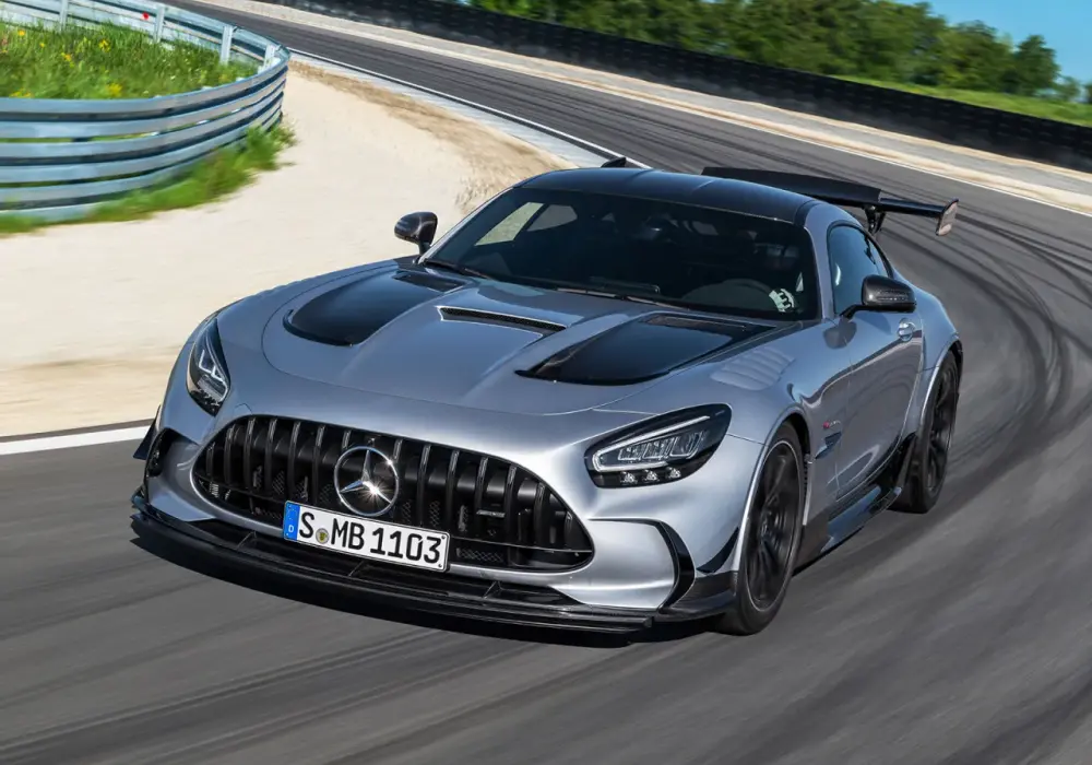 Mercedes-AMG GT Black Series: osiągi, cena i porównanie z innymi modelami AMG GT