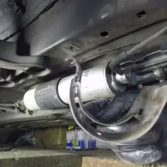 Gdzie jest pompa paliwa w BMW E46 i jak uniknąć problemów?