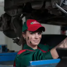5 mitów o oleju Mobil 5W30, które mogą zaszkodzić Twojemu autu