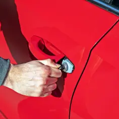 Jak bezpiecznie i legalnie otworzyć samochód Volkswagen Golf 4 gdy zgubisz kluczyki