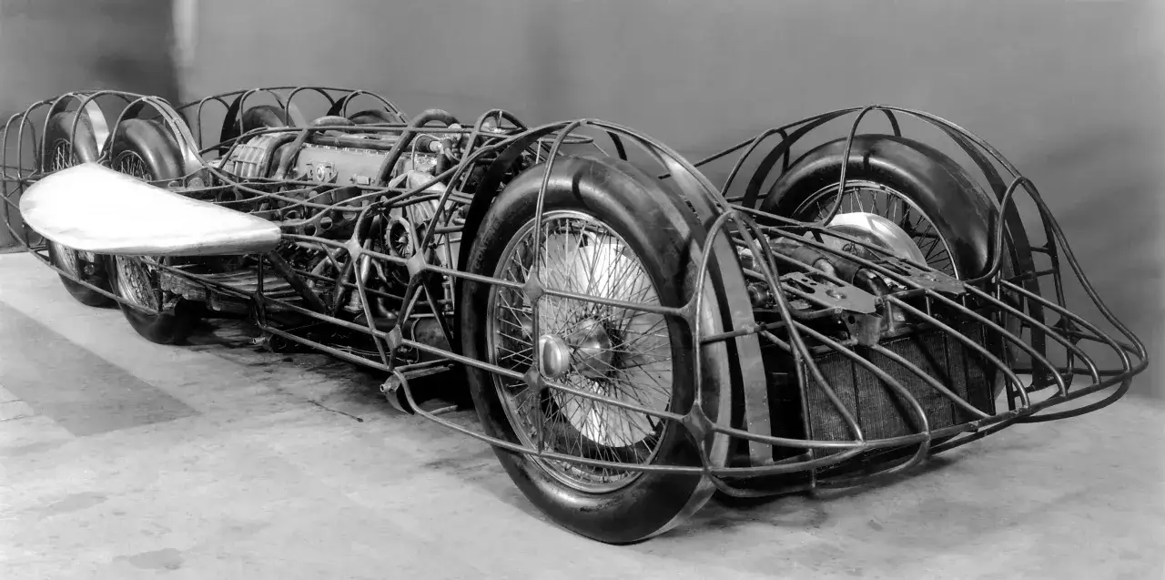 Zdjęcie Mercedes T80 top speed &ndash; rekord prędkości i niesamowite osiągi historycznego modelu
