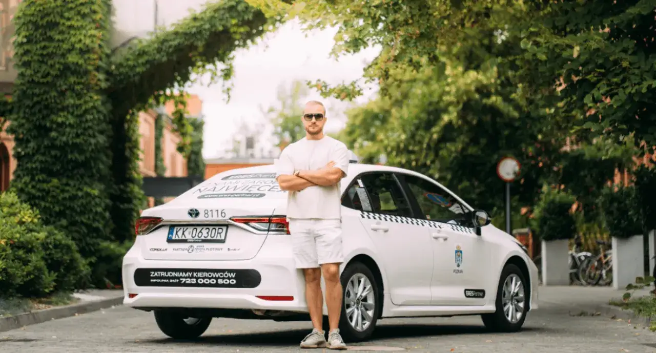 Zdjęcie Jak zacząć pracę jako kierowca taksówki - wymagania i koszty