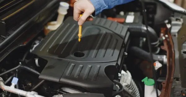Czy olej Castrol chroni silnik? 6 faktów i mitów, które Cię zaskoczą