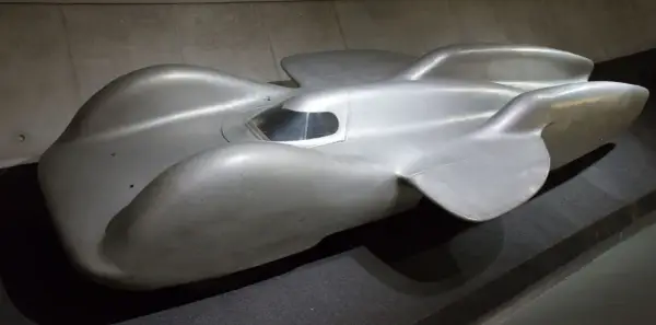 Mercedes T80 top speed – rekord prędkości i niesamowite osiągi historycznego modelu